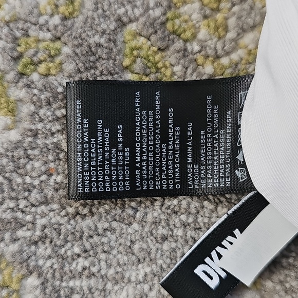 NWT DKNY Printed Square Neck Bikini Top Swimsuit/Sports Bra Large - Picture 7 of 10